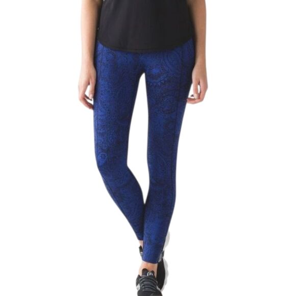 Lululemon Like Nothing 7/8 Tight - Antique Paisley Sapphire Blue Black - Picture 1 of 11